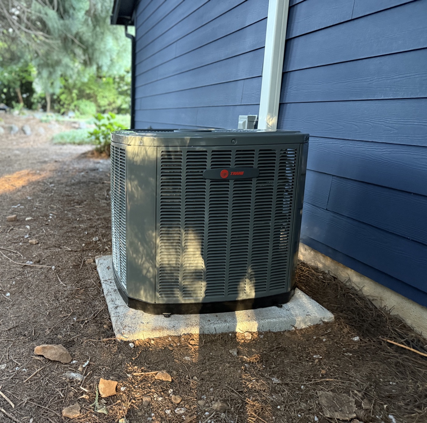 Trane outdoor air conditioning unit